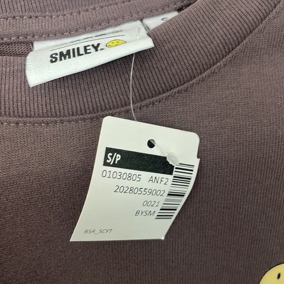 Smiley Tee :) - Picture 5 of 8